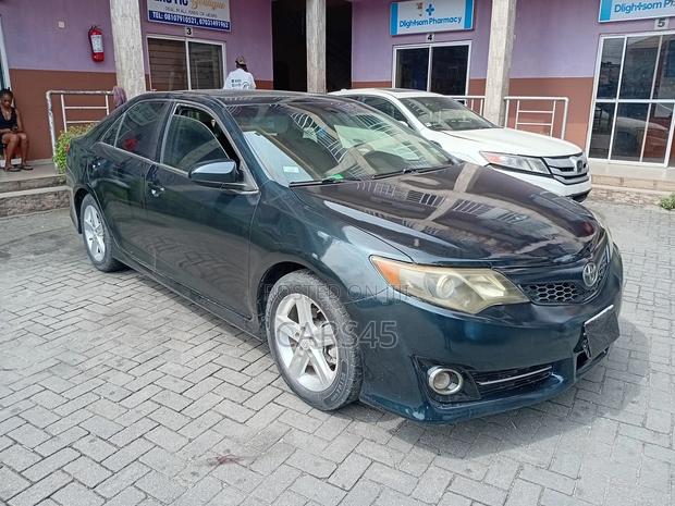 Toyota Camry 2012 Black