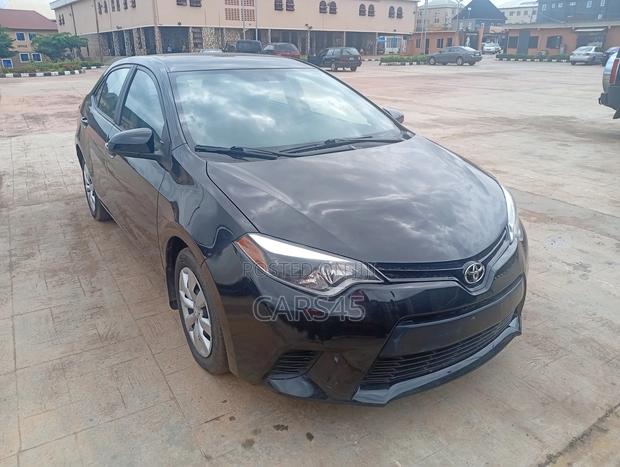 Toyota Corolla 2016 Black