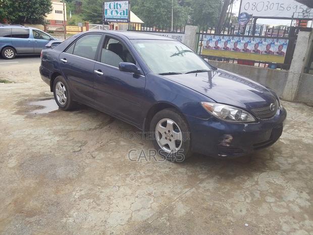 Toyota Camry 2002 Blue