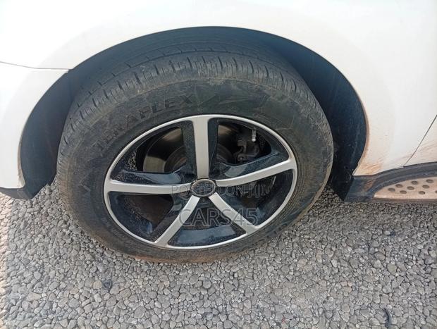 Mercedes-Benz M Class 2011 White