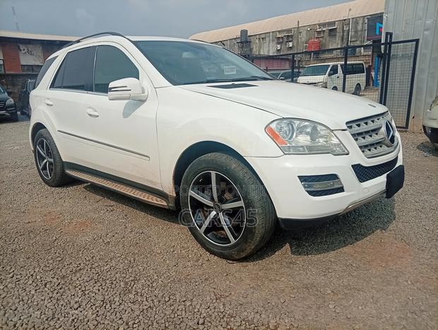 Mercedes-Benz M Class 2011 White