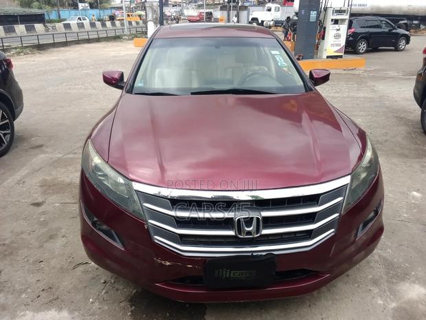 Honda Crosstour 2010 Red