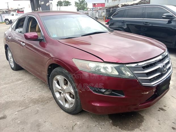 Honda Crosstour 2010 Red