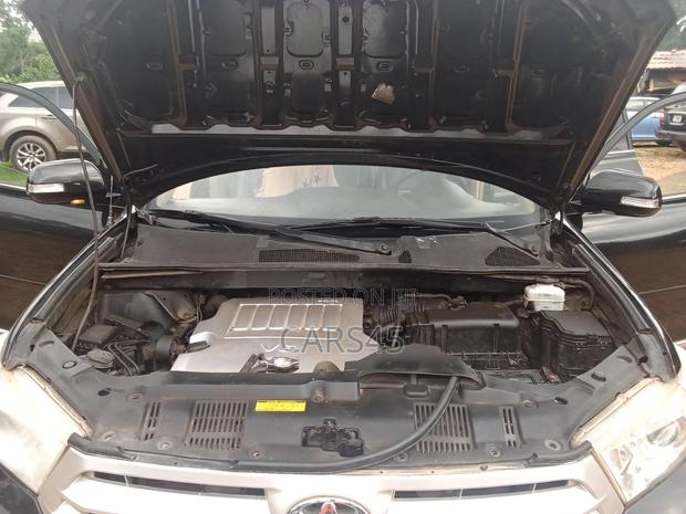 Toyota Highlander 2012 Black
