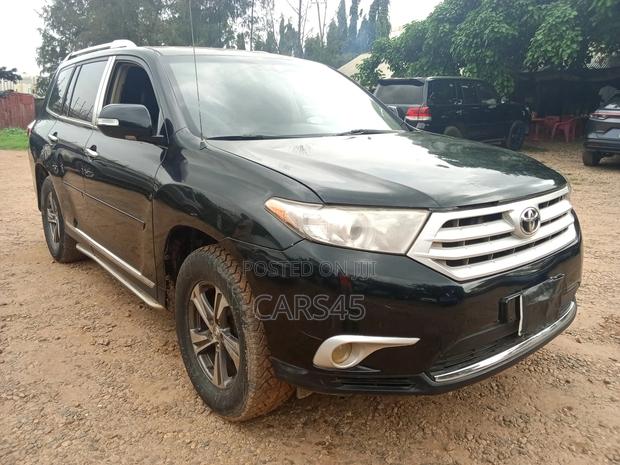 Toyota Highlander 2012 Black