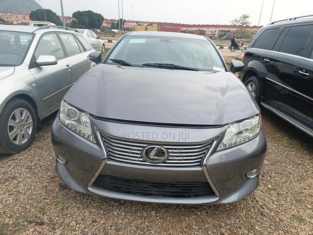 Lexus ES 2013 Gray