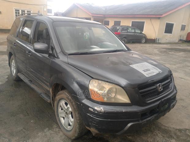 Honda Pilot 2005 Gray