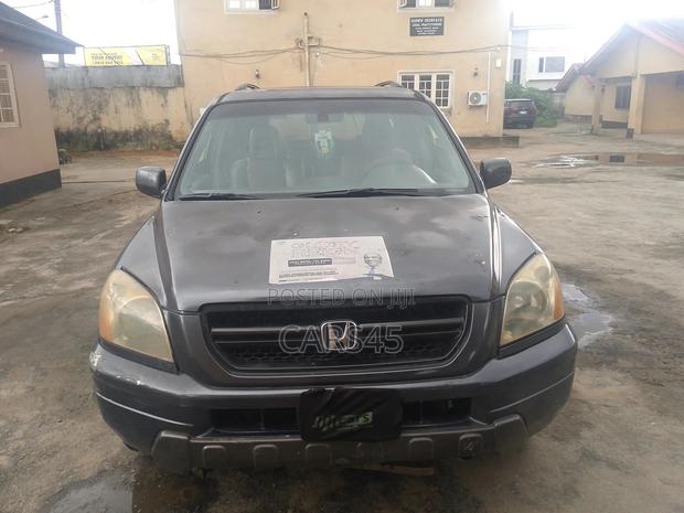 Honda Pilot 2005 Gray