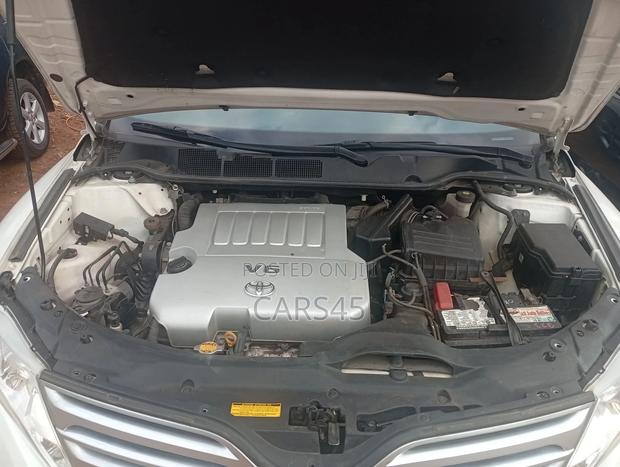 Toyota Venza 2011 White