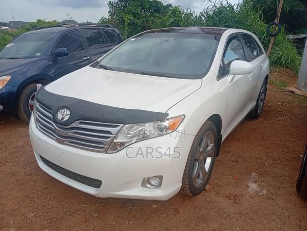 Toyota Venza 2011 White