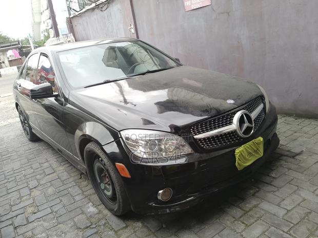 Mercedes-Benz C300 2009 Black