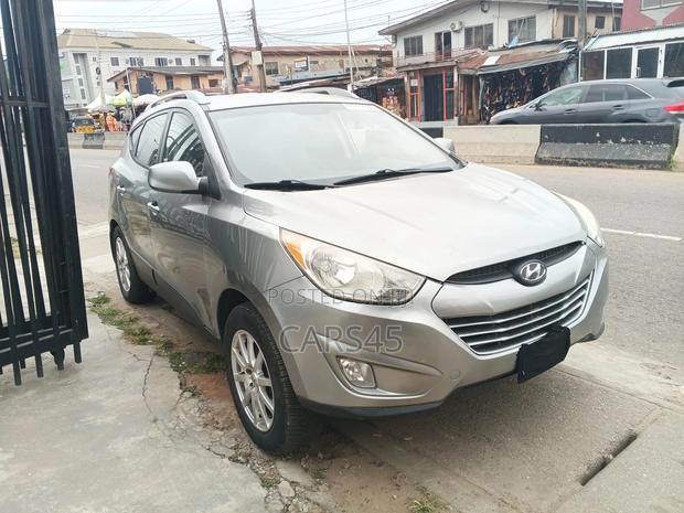 Hyundai Tucson 2012 Gray