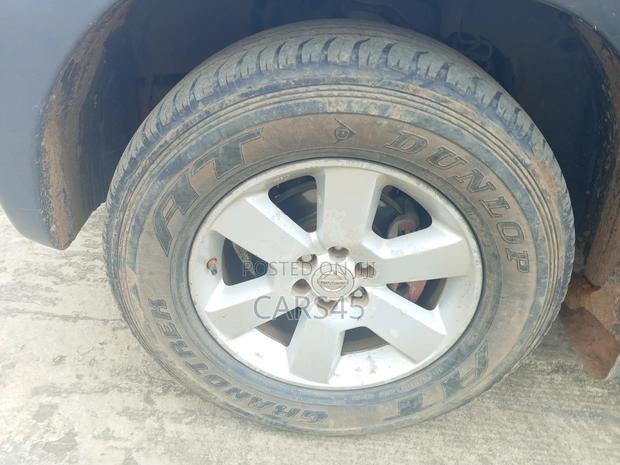 Nissan Xterra 2005 Gray
