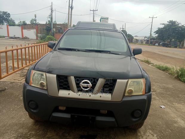 Nissan Xterra 2005 Gray