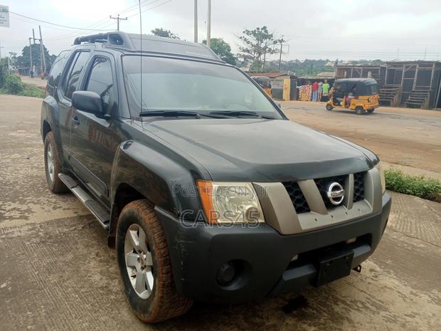 Nissan Xterra 2005 Gray