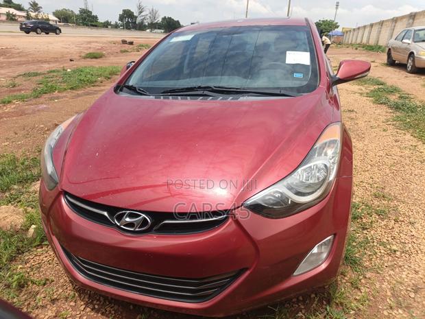 Hyundai Elantra 2012 Red