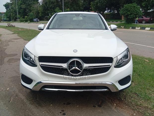 Mercedes-Benz GLC-Class 2017 White