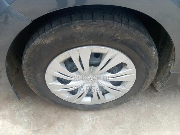 Toyota Corolla 2016 Gray