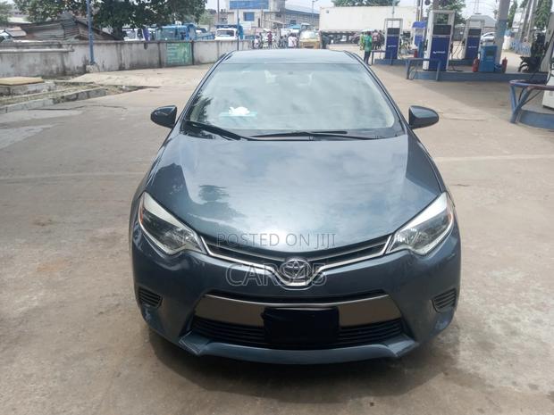 Toyota Corolla 2016 Gray