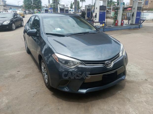 Toyota Corolla 2016 Gray