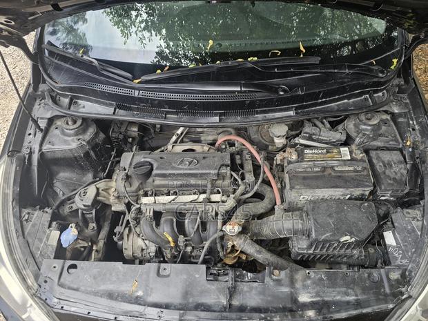 Hyundai Accent 2016 Black