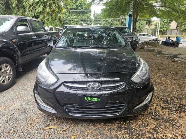 Hyundai Accent 2016 Black