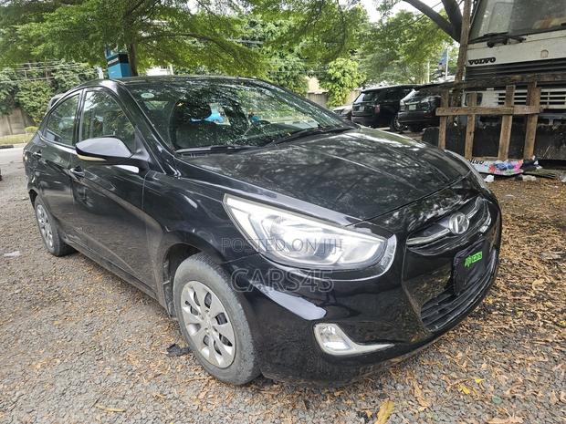Hyundai Accent 2016 Black