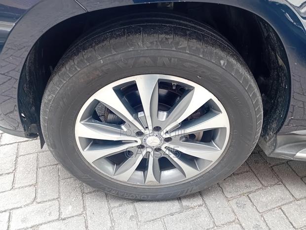 Mercedes-Benz GL-Class 2015 Blue