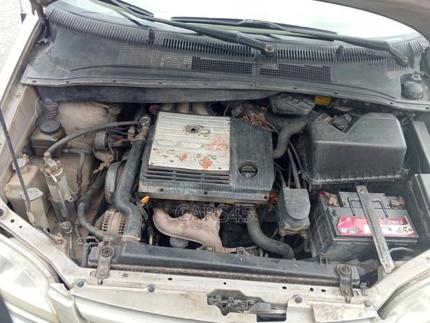 Toyota Sienna CE 2001 Gold