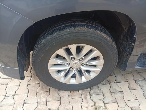 Lexus GX 2016 Gray