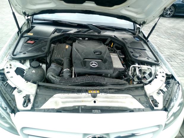 Mercedes-Benz C300 2015 White