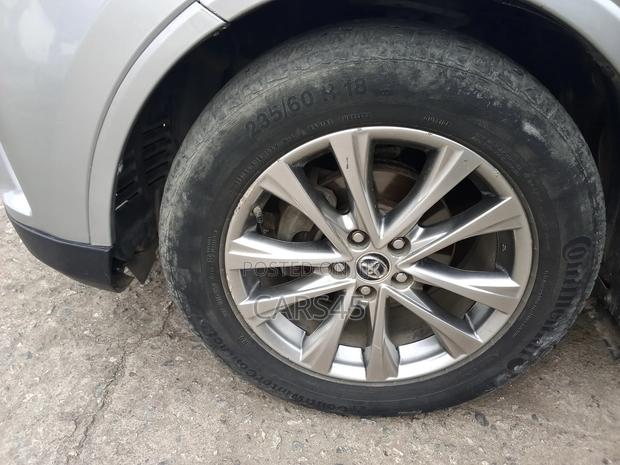 Toyota RAV4 2017 Silver