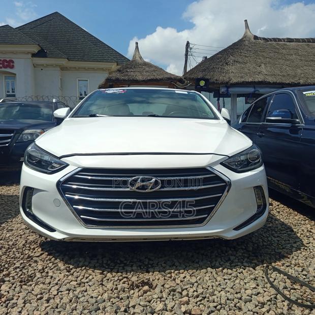 Hyundai Elantra 2018 White