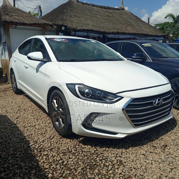 Hyundai Elantra 2018 White