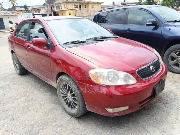 Toyota Corolla 2004 Red
