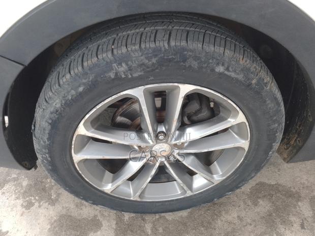 Hyundai Santa Fe 2017 White