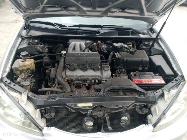 Toyota Camry 2002 Silver