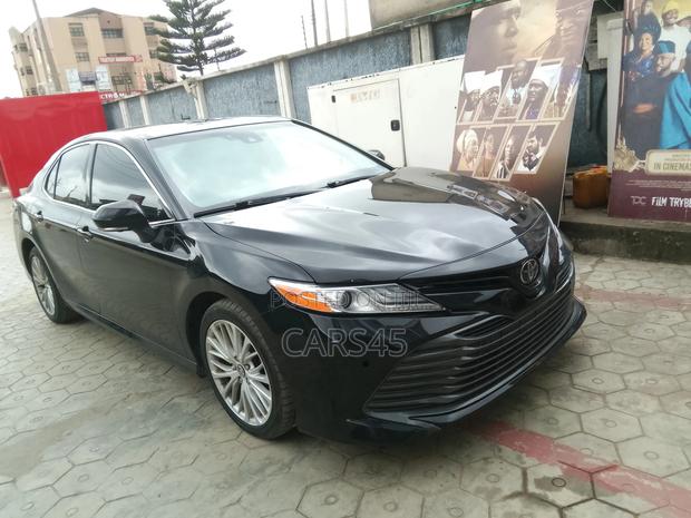 Toyota Camry 2018 Black