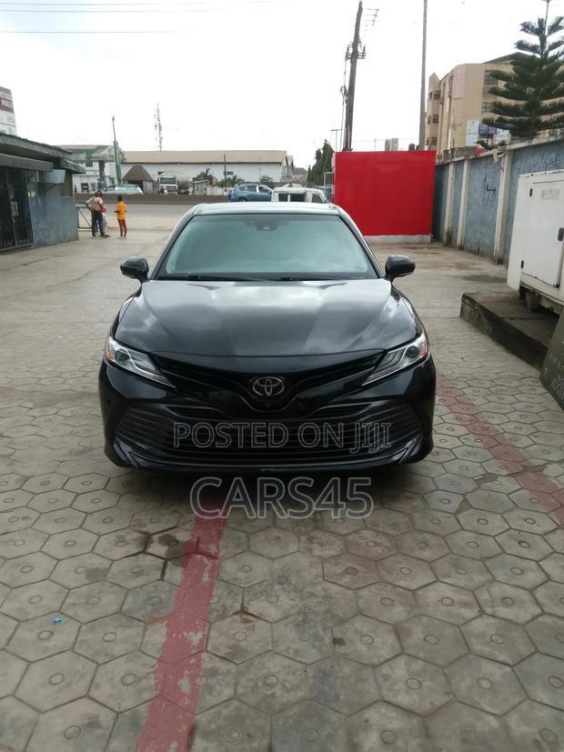 Toyota Camry 2018 Black