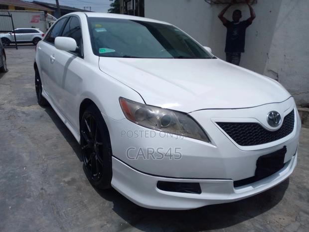Toyota Camry SE 4dr Sedan (2.4L 4cyl 5A) 2007 White