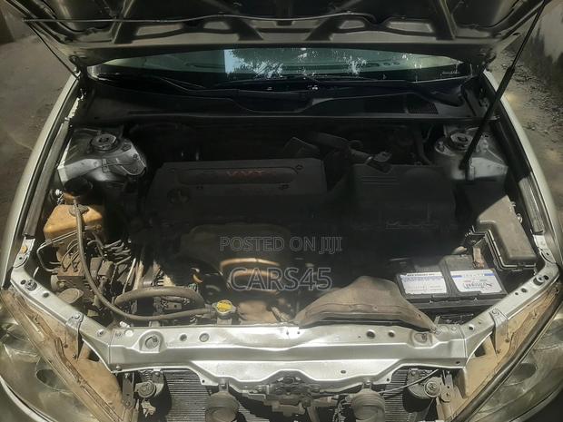 Toyota Camry 2002 Silver