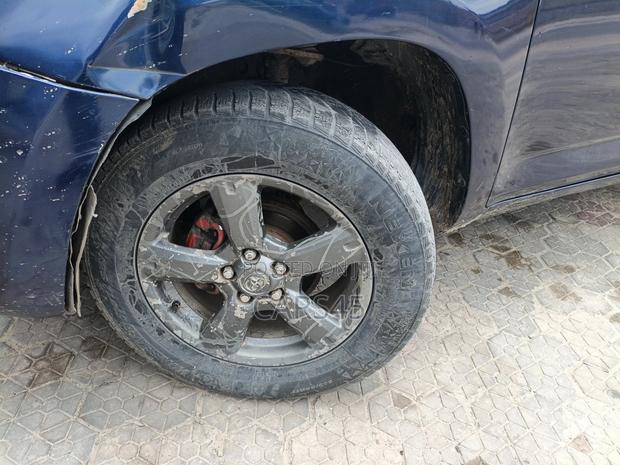 Toyota RAV4 2006 Blue