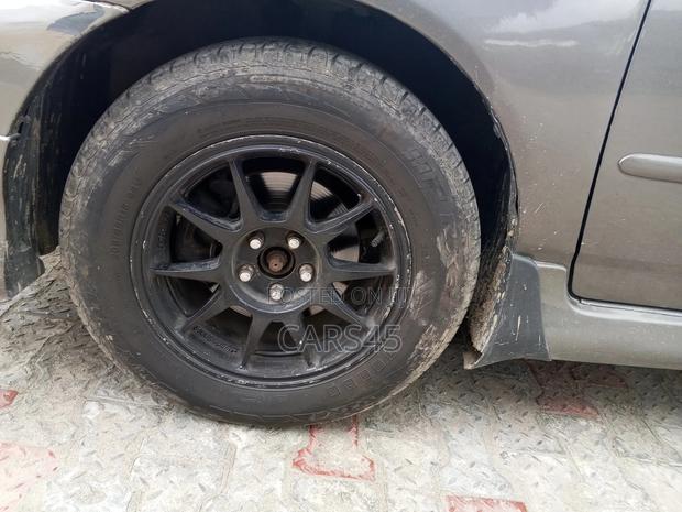 Toyota Corolla 2005 Gray