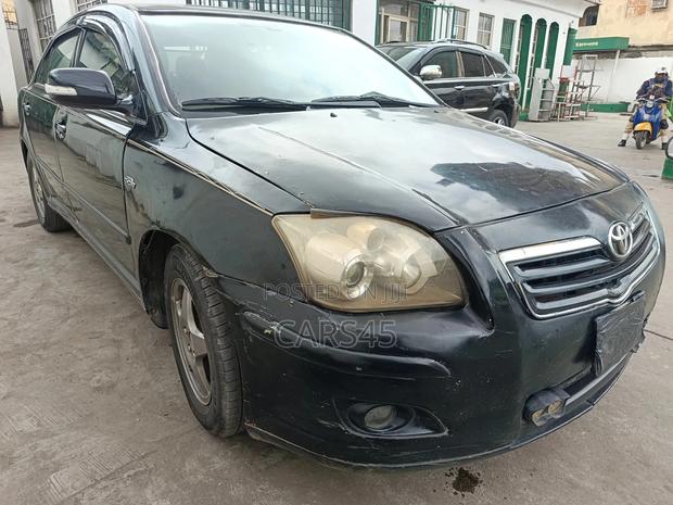 Toyota Avensis 2005 Black