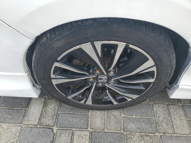 Honda Accord 2017 White
