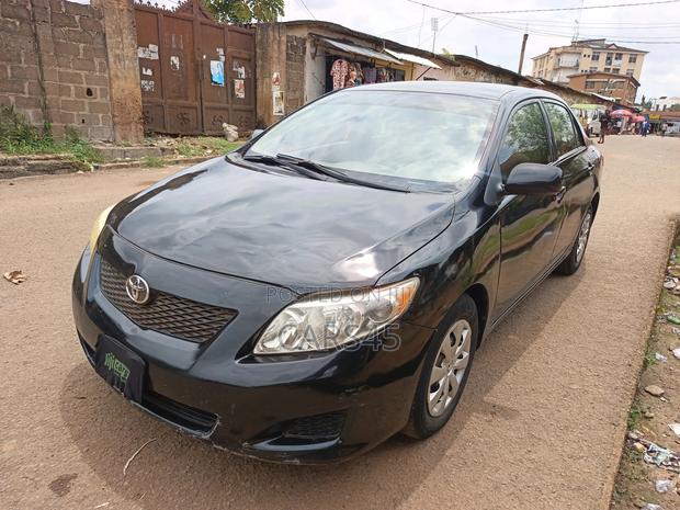 Toyota Corolla 2010 Black