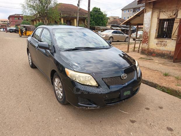 Toyota Corolla 2010 Black