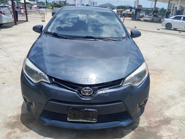Toyota Corolla 2016 Gray