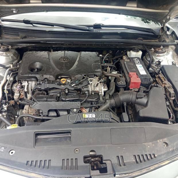 Toyota Camry 2019 Gray