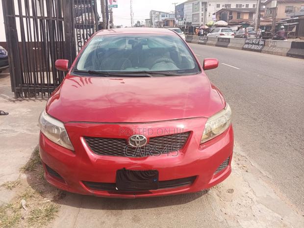Toyota Corolla 2009 Red